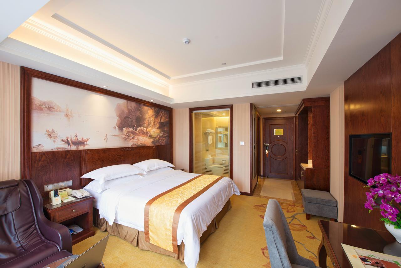 Vienna Hotel Jinshan New City Wanda Plaza エクステリア 写真