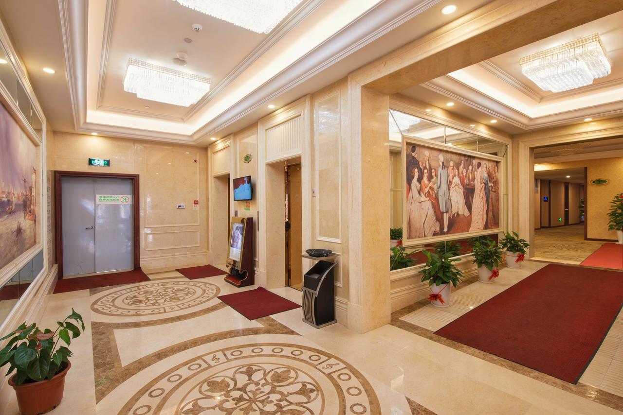 Vienna Hotel Jinshan New City Wanda Plaza エクステリア 写真