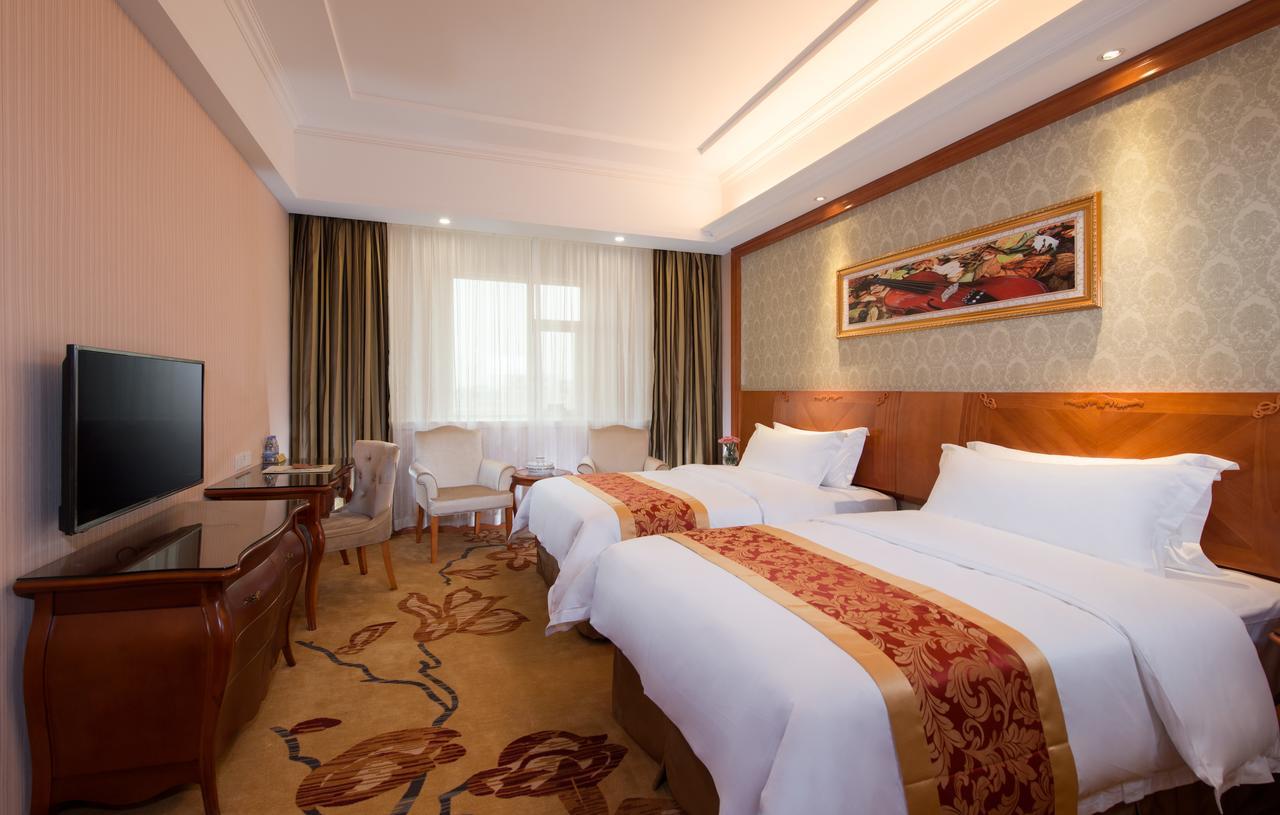 Vienna Hotel Jinshan New City Wanda Plaza エクステリア 写真