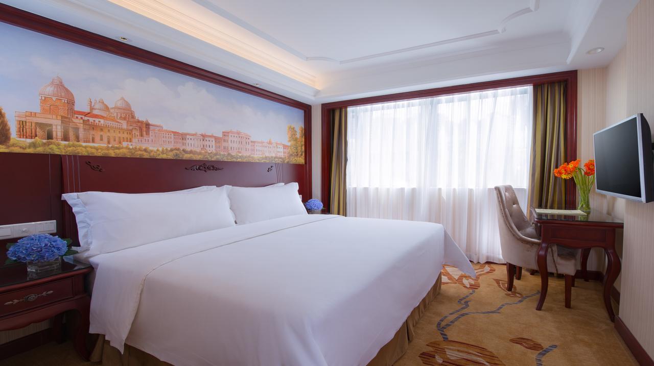 Vienna Hotel Jinshan New City Wanda Plaza エクステリア 写真
