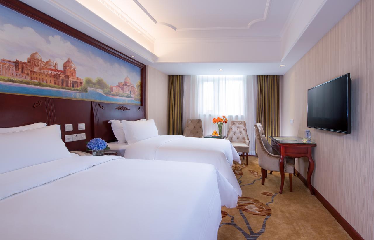 Vienna Hotel Jinshan New City Wanda Plaza エクステリア 写真